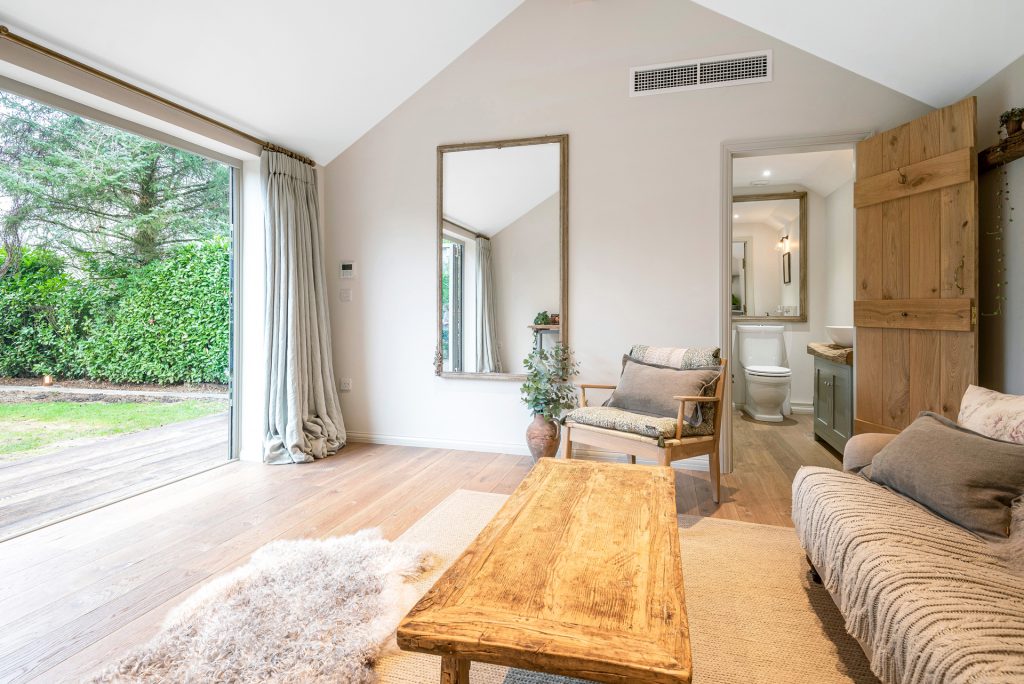 LIFTING LOCKDOWN: WHY A GARDEN ROOM IS THE PERFECT PARTY SPACE