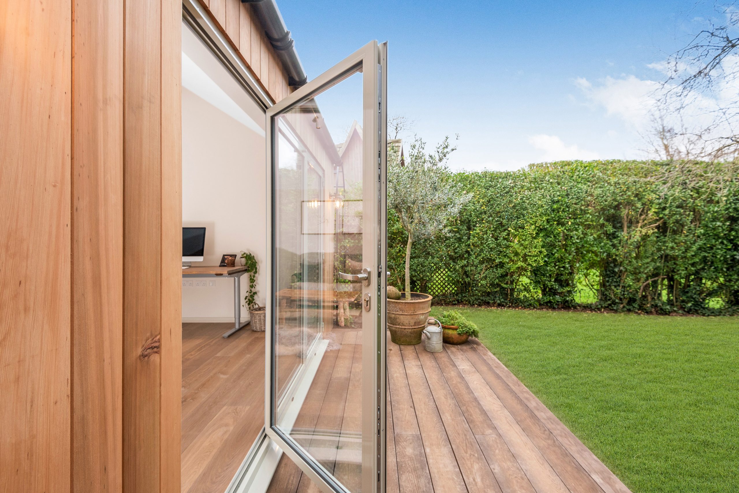 Modern garden rooms