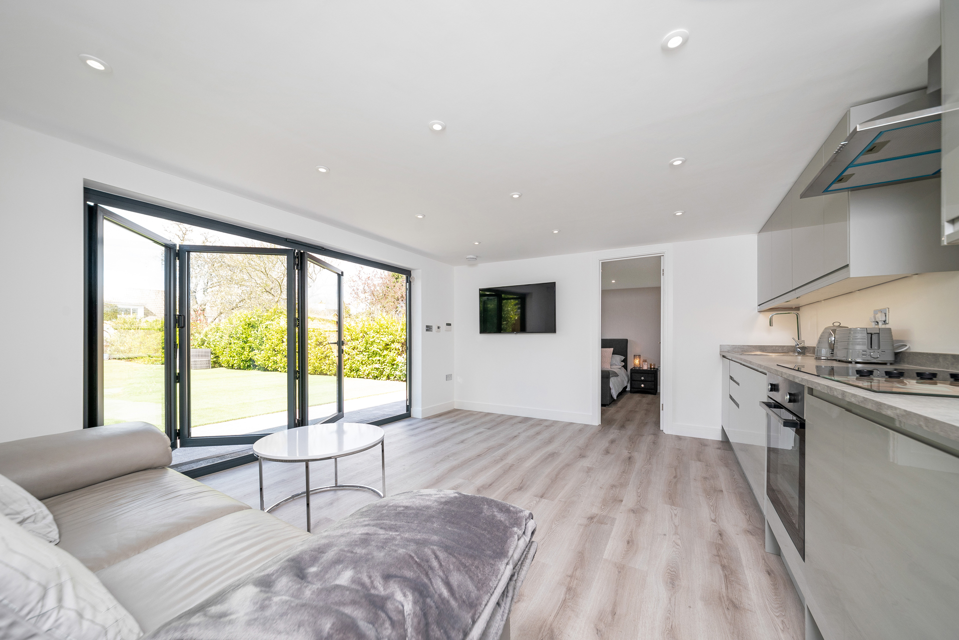 Modern garden room with kitchen, Essex