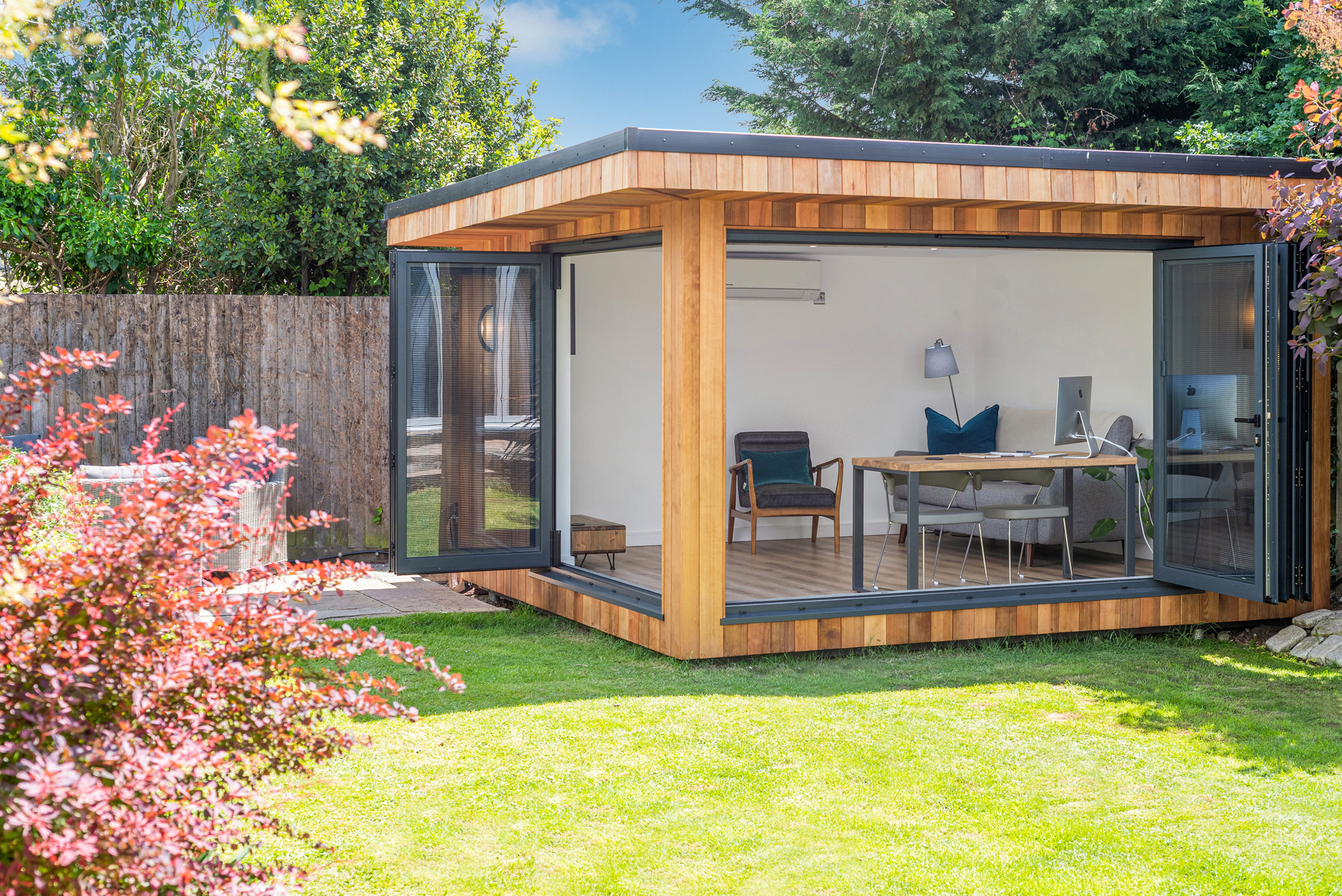 Zen garden office space, Leigh-on-Sea