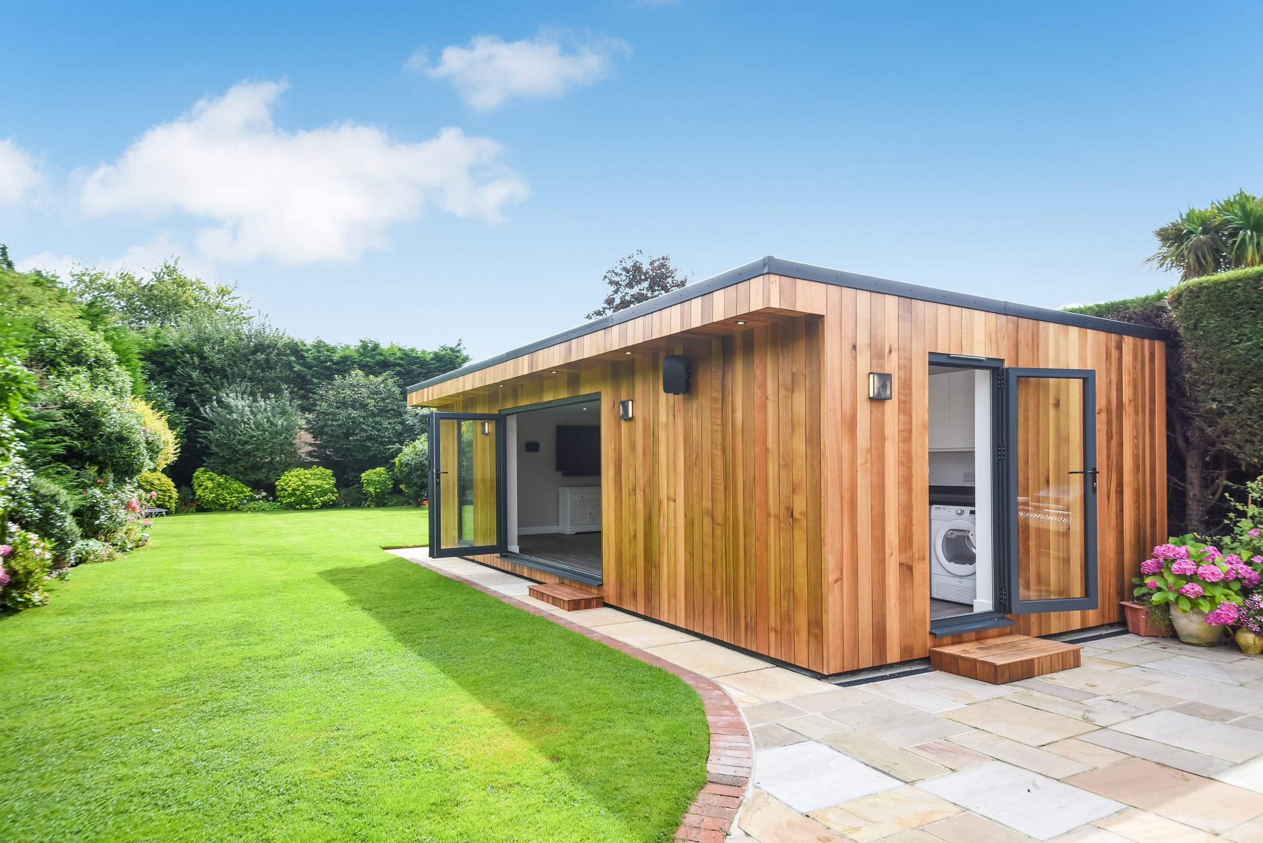Large garden room