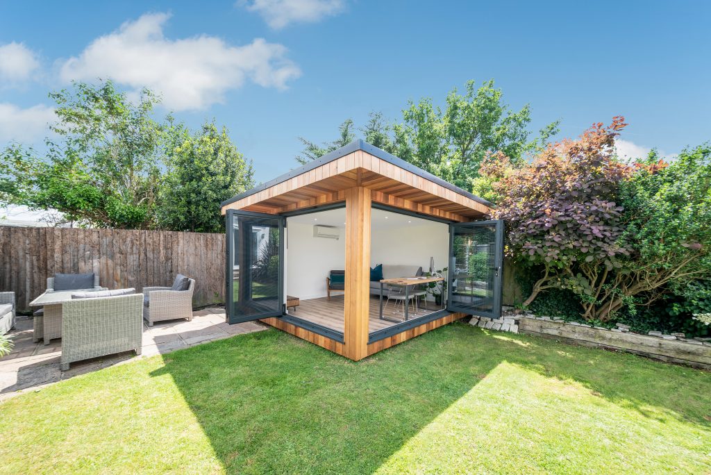 Planning a Garden Room This Autumn? Here’s Everything You Need to Know